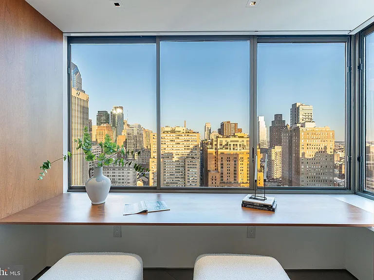 210 W Rittenhouse Sq #2106-2107 — Photo 15