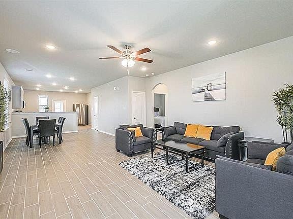 3rd image of 31542 El Dorado Ln