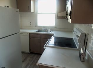 229 3rd St, Brigantine, NJ 08203