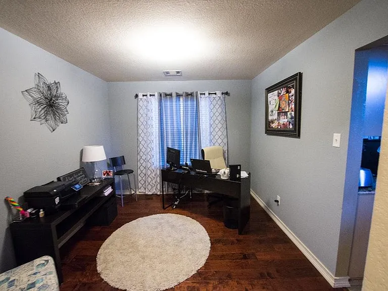 2216 Billy Fiske Ln — Photo 6