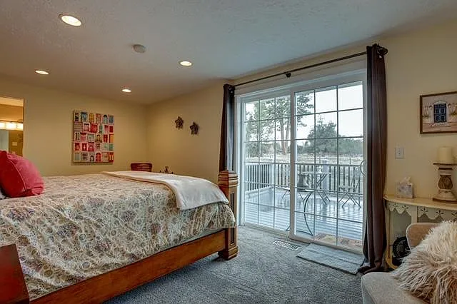 Master bedroom 1