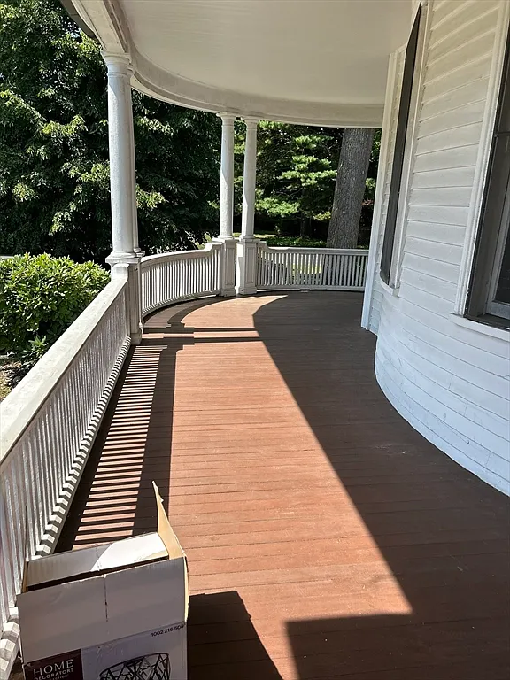 3 bed, 1.5 bath, 2000 sqft, $4,400 — Photo 3