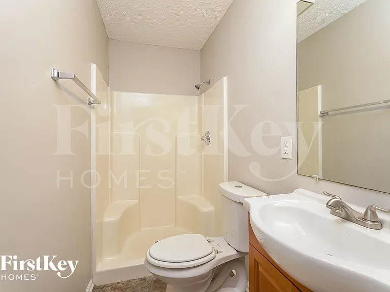 160 Rhyne Ct — Photo 13