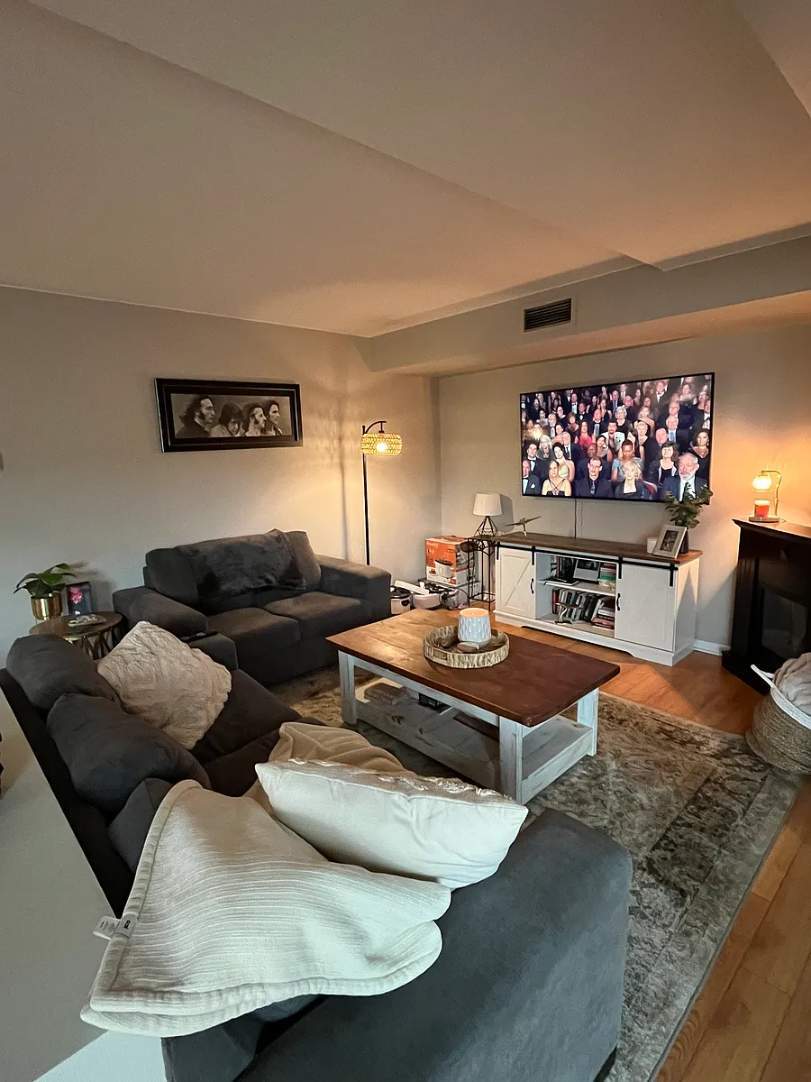 Building Photo - 3601 Riverside Dr E #706