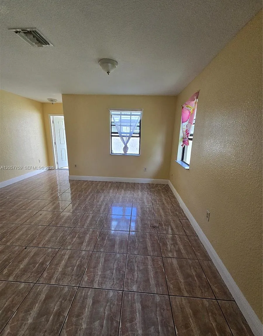 Pinewood Park Pl Amd 2nd — Photo 2