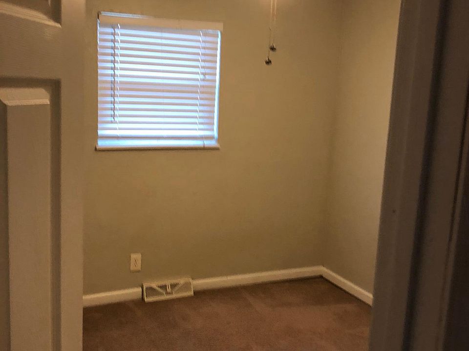 2nd image of 4072 Bruene Ave