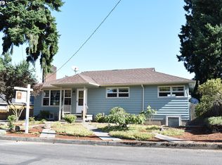 8331 NE Brazee St, Portland, OR 97220