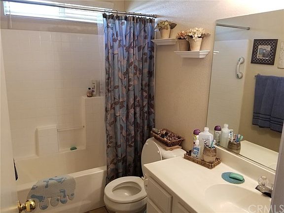 3rd image of 13668 Sylvan Oaks St