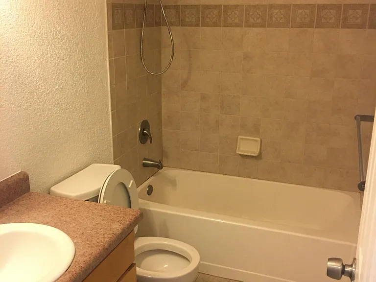 5110 S Emporia Way — Photo 9