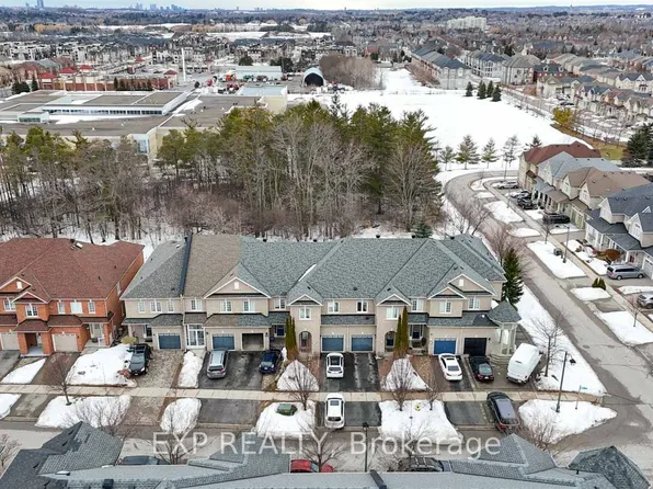 24 Williams St, Markham, ON L6C 0C2