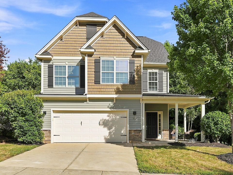 1st image of 864 Red Oak Tree Dr