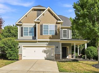 864 Red Oak Tree Dr, Fuquay Varina, NC 27526