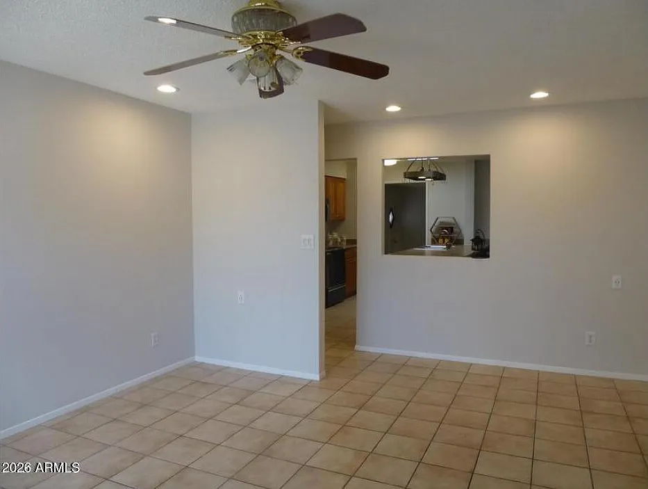4 bed, 2.0 bath, 1854 sqft, $2,550 — Photo 4