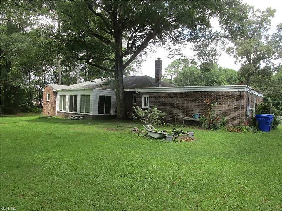 2nd image of 3905 Holland Rd