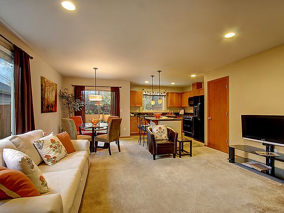 2nd image of 8247 42nd St NE
