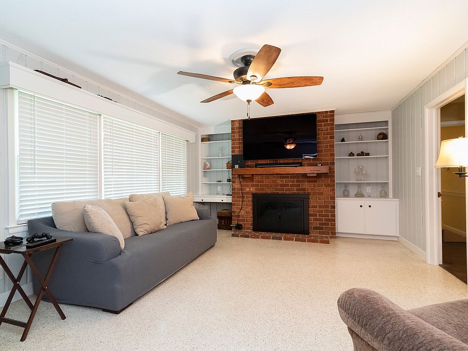 3650 Grandview Club Rd, Pfafftown, NC 27040 Zillow