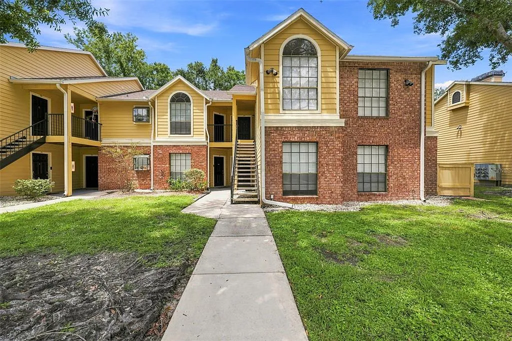 1 bed, 1.0 bath, 684 sqft, $2,200 — Photo 2