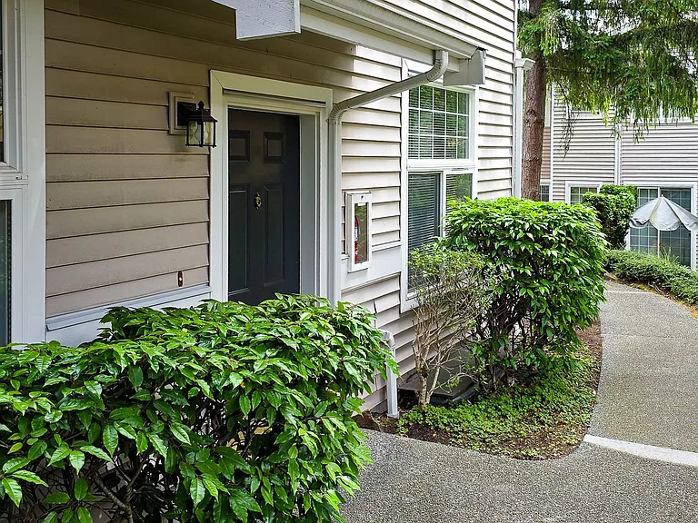 2070 132nd Ave SE #701 — Photo 1