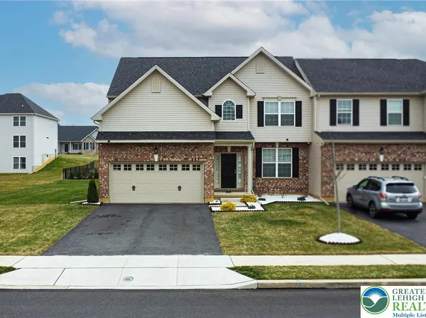 1718 Charley Ln, Bethlehem, PA 18020