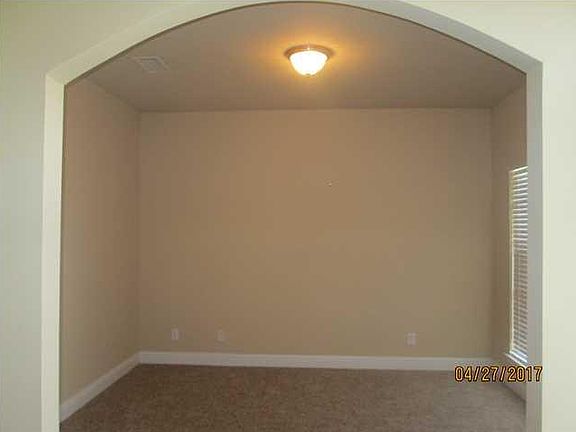 5th image of 9795 Winchester Dr N