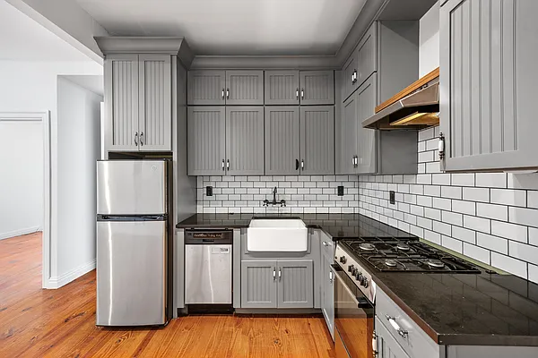 Kitchen, photo 1