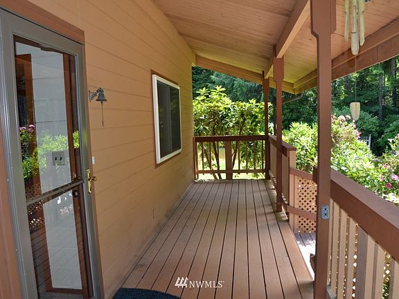 5th image of 8801 Freddies Lane NW