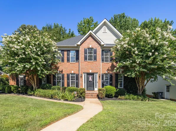 10110 Willingham Rd, Huntersville, NC 28078