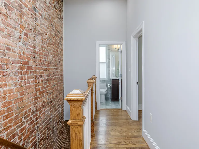 1022 Independence Ave SE — Photo 30