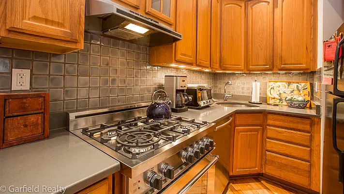 Sold by Garfield Realty  | media 29