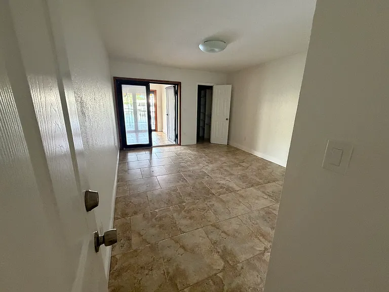15412 Sharpecroft Dr — Photo 7