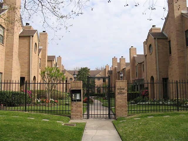 1st image of 3300 Bellefontaine St APT 41