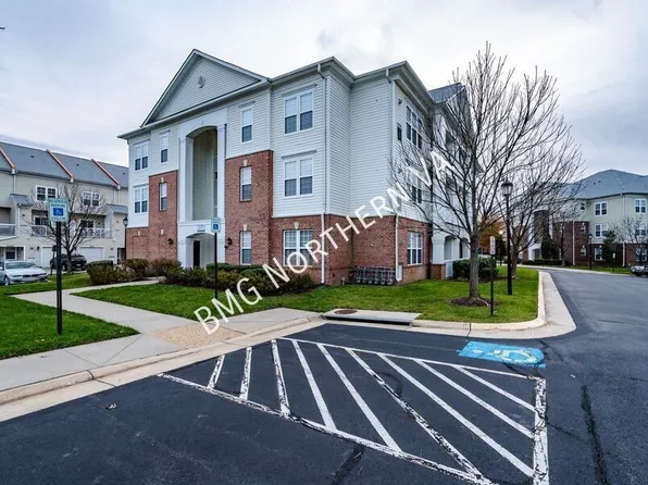 42470 Pennyroyal Sq Unit 302, Brambleton, VA 20148