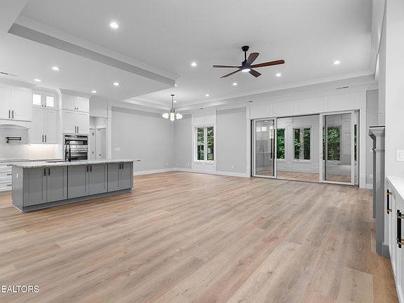 3rd image of 208 Ootsima Way #16