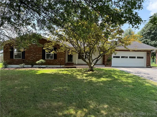 829 Dreyer Lane, Sellersburg, IN 47172