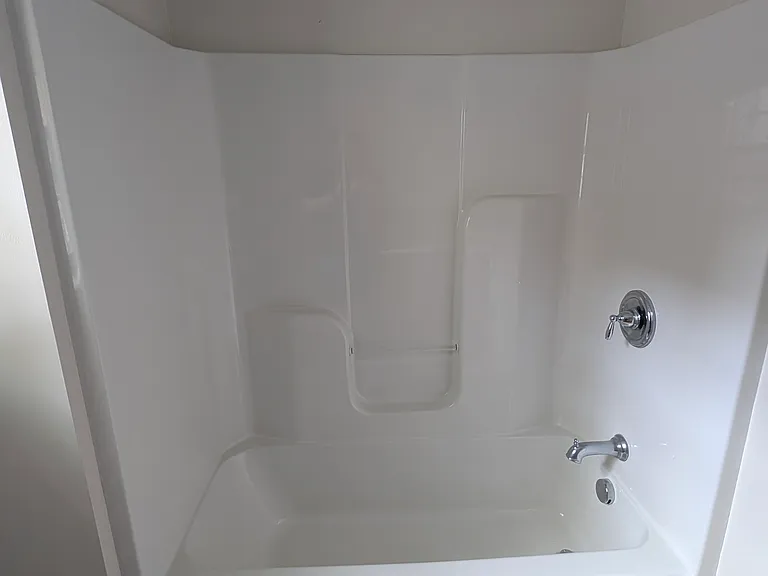 30 Knight St #1 — Photo 7