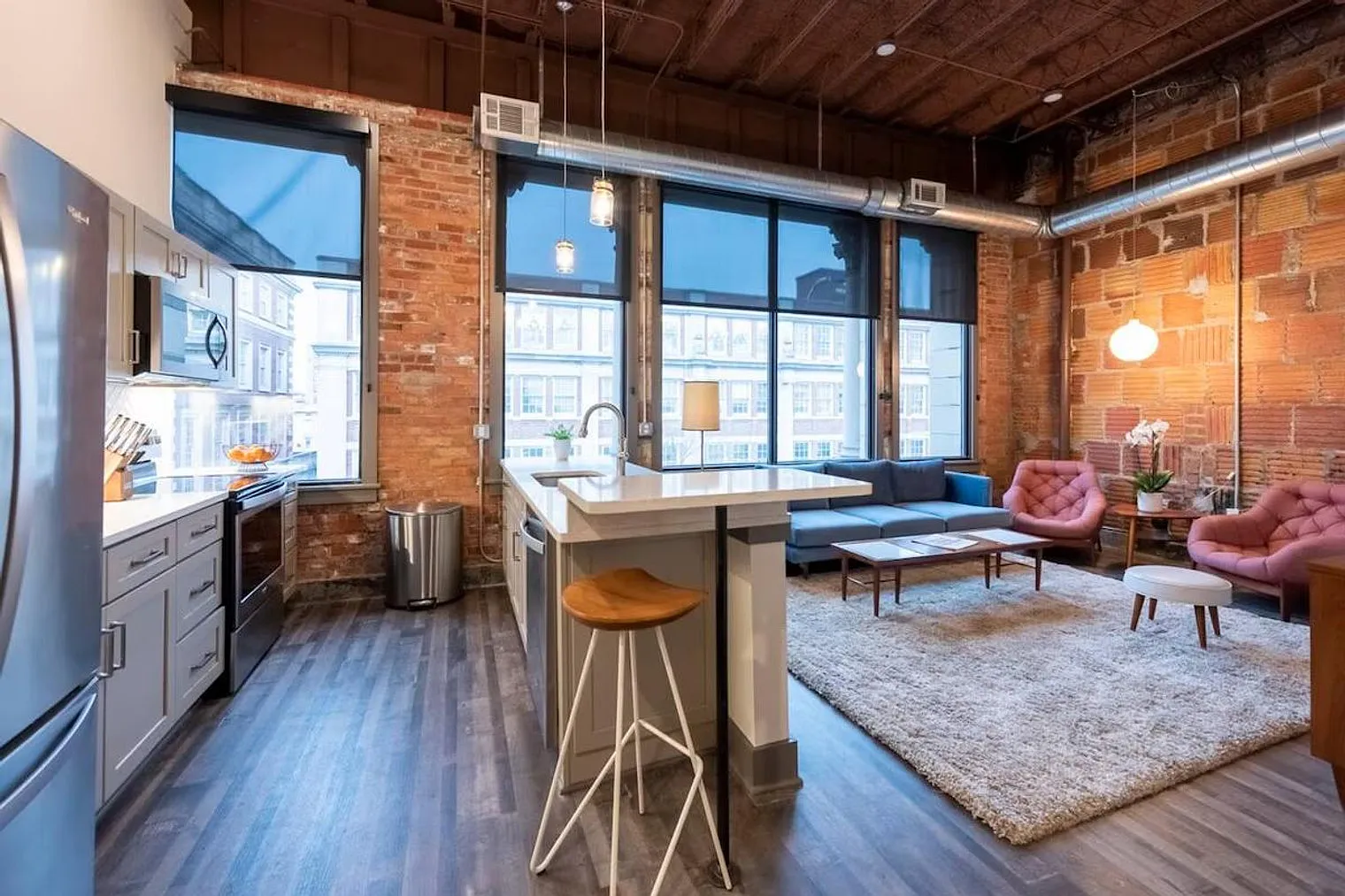 1 bed, 1.0 bath, $7,269 — Photo 1