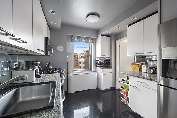 Sold by Compass | media 26