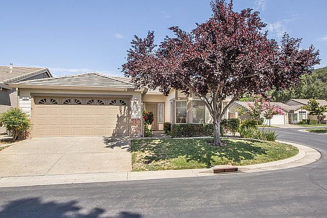 1st image of 448 Elegance Pl