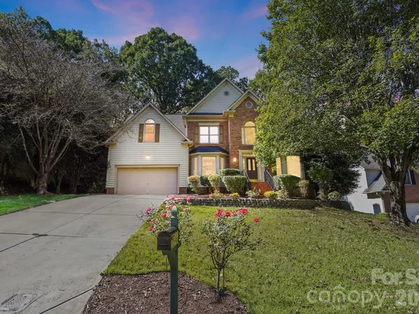 8016 Painted Pony Ct, Charlotte, NC 28269
