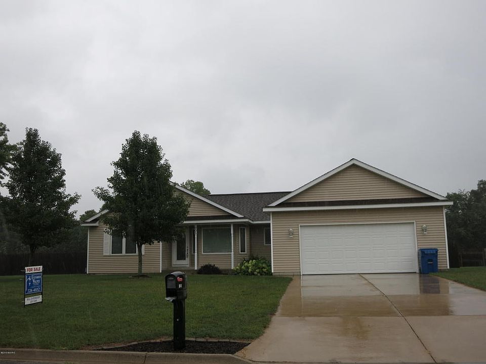 1st image of 805 Bardeen Ct