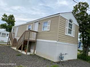 469 S Green St TRAILER 48, Tuckerton, NJ 08087