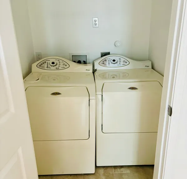 1325 San Andres Ave NW #A — Photo 11