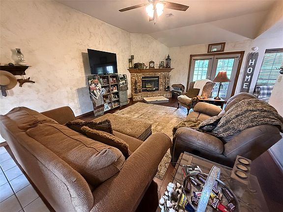 3rd image of 341172 E 1045th Rd
