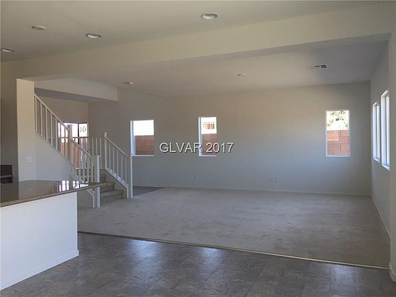 4th image of 7698 Pyrenees Park Dr