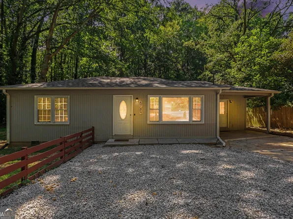 6709 Baker Dr, Lithia Springs, GA 30122