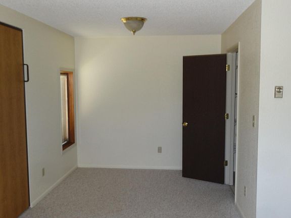 3rd image of 1931 Alsop Ln #207