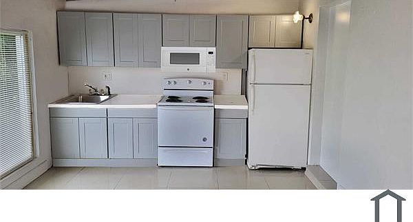 1st image of 5252 NW 12th Ave