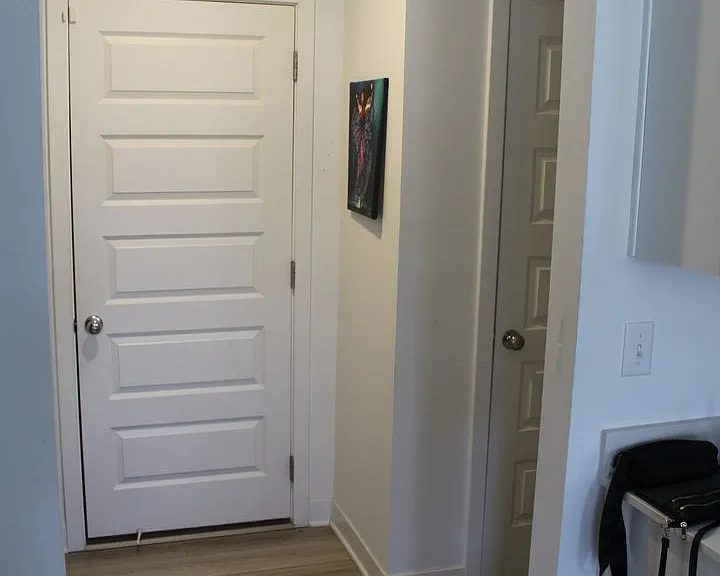7218 Governors Row — Photo 5