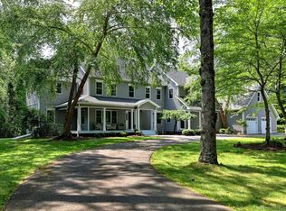 105 Brinsmayd Ave, Stratford, CT 06614