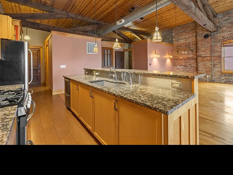 131 W Kalamazoo Ave — Photo 6
